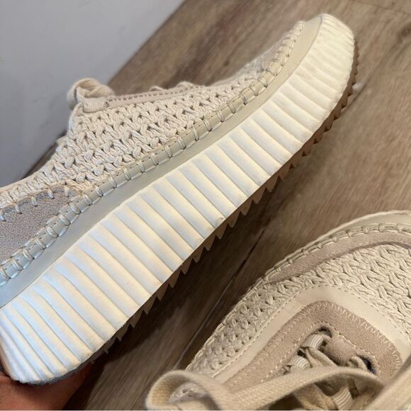 Dolce Vita Dolen Sneakers in Sandstone Knit size 8.5 - Picture 9 of 16